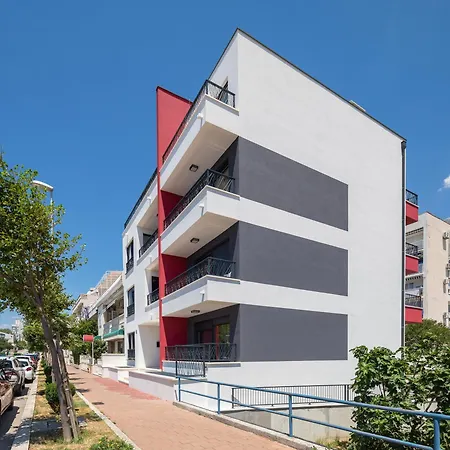 Apartment Loriana *