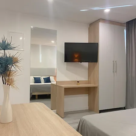 Loriana 马卡尔斯卡